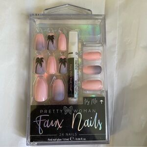 Pretty woman palm tree 🌴 nails